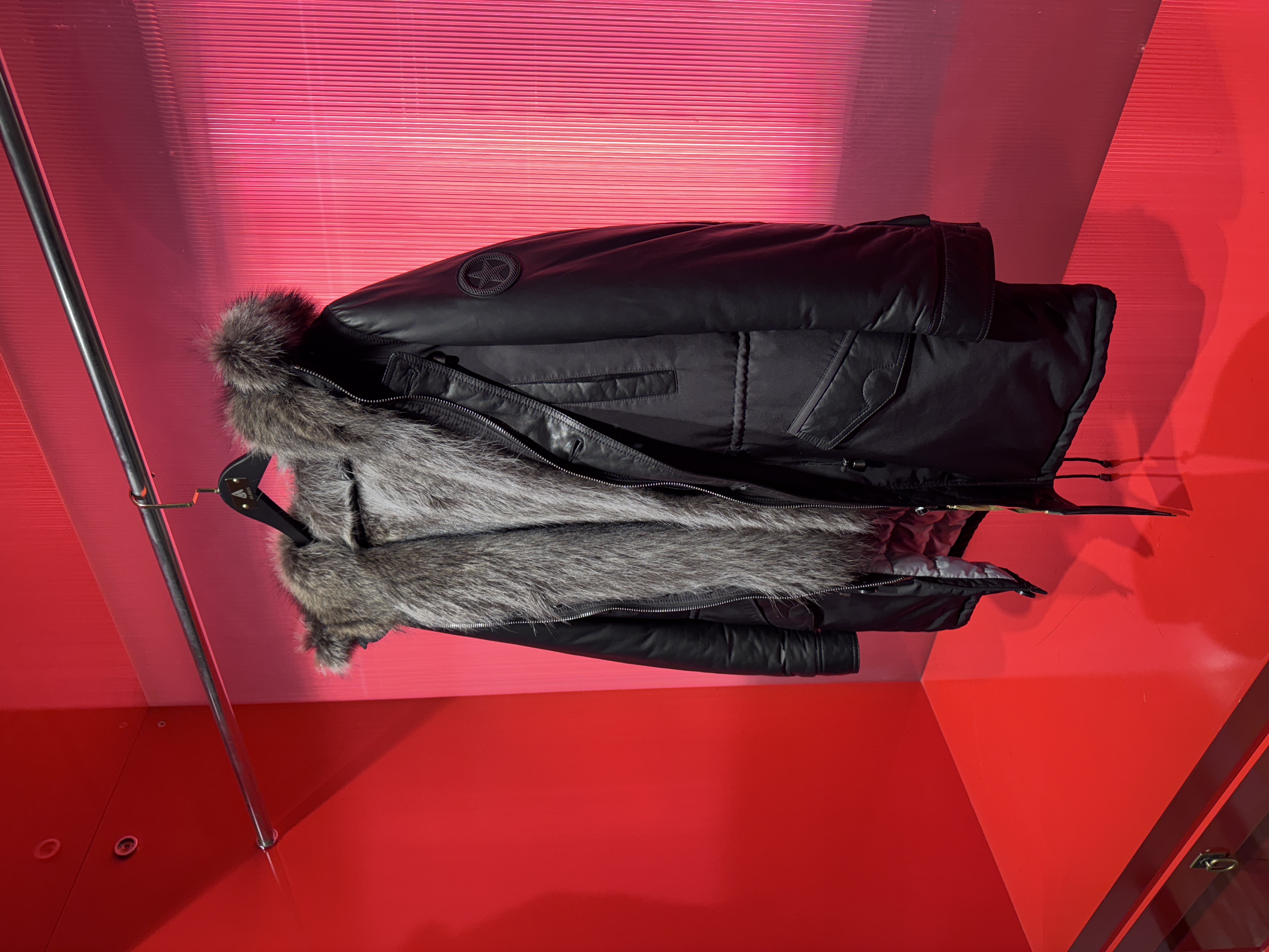 Doğal Rakun Kürklü Lüks Kış Parkası